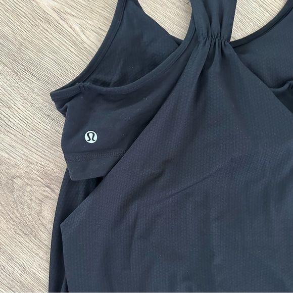 Lululemon Women's Black “No Limits” Built-In Sports Bra Open-Sides Tank Top - Picture 6 of 6